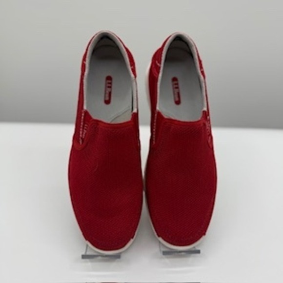 L.L.Bean Shoes - LL Bean Womens Red Mesh Slip On Sneakers Nautical Flag‎ Trim 296817 Size 8.5 M